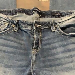 Women’s Size 18 L32 Heritage Fit jeans
